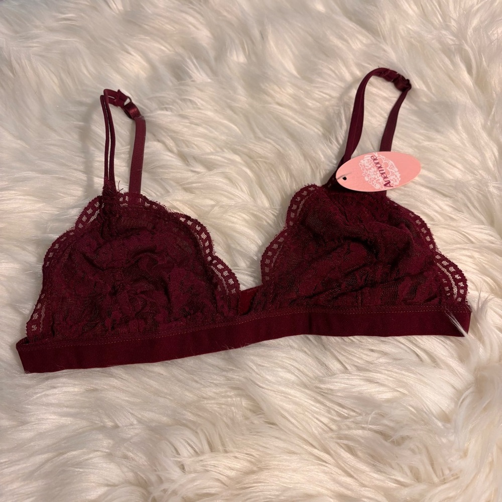 Anemone Elegant Lace Bralette in Burgundy